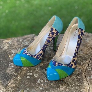 Super fun blue and green 5” Qupid heels